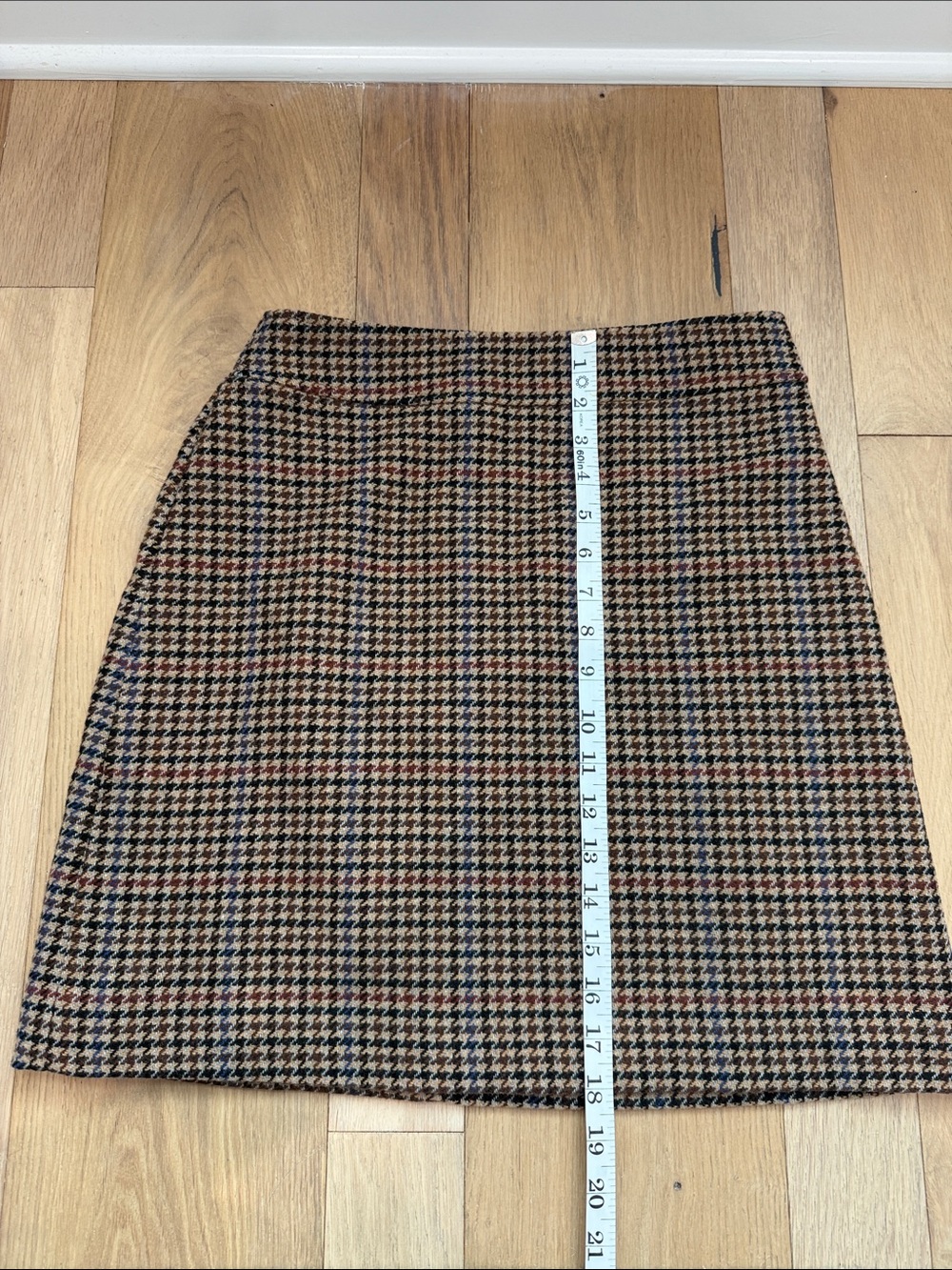 J. Crew Brown Houndstooth Mini Skirt with Subtle Blue & Red Threads - Picture 3 of 5